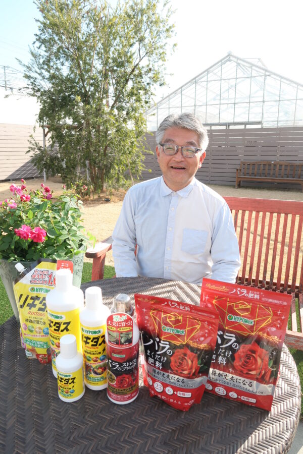 ローズソムリエ小山内さんの“手をかける喜び、育てる楽しさ”【前編】～植物との出会いから京阪園芸へ～