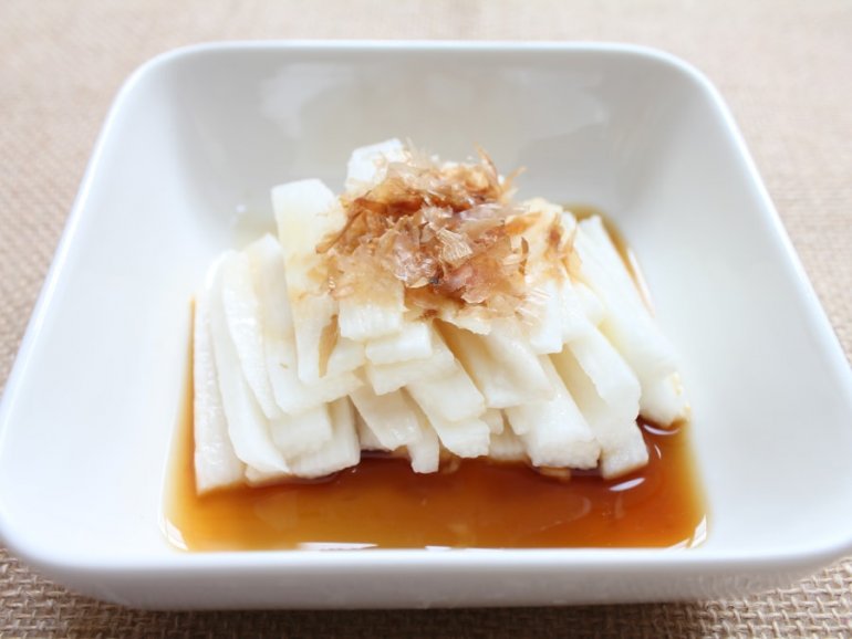 山芋 自然薯 ナガイモ ツクネイモ イチョウイモ ダイジョ みなとの野菜大辞典 山芋 自然薯 ナガイモ ツクネイモ イチョウイモ ダイジョ みなとの野菜大辞典